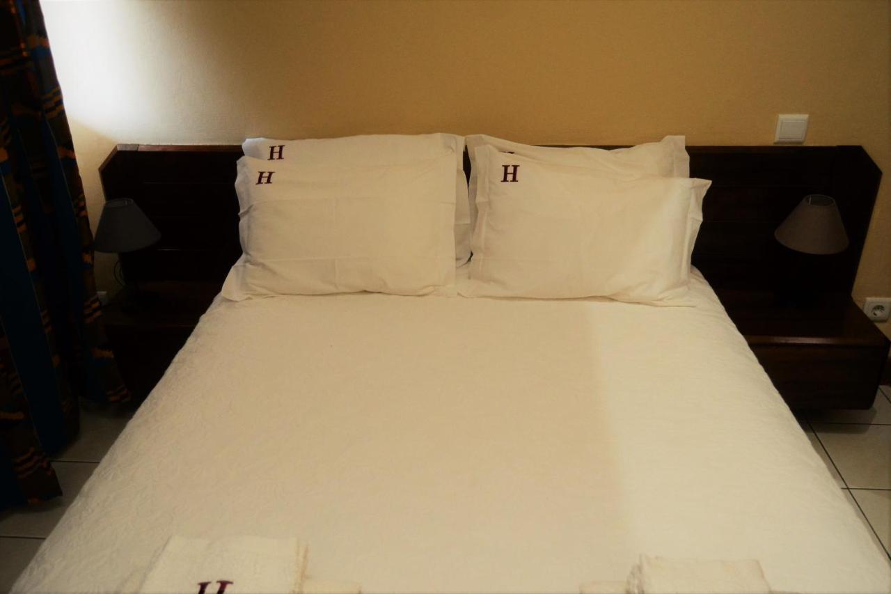 Hotel Central Сан-Томе Экстерьер фото
