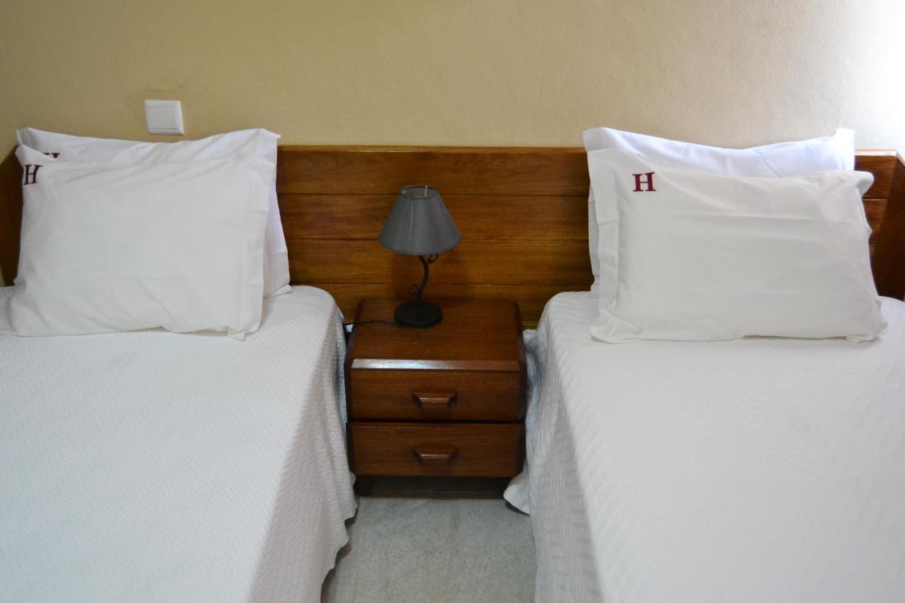 Hotel Central Сан-Томе Экстерьер фото